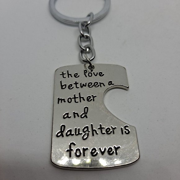 Family Keychains Mother Father Daughter Key Ring Gift Set - Picture 3 of 9